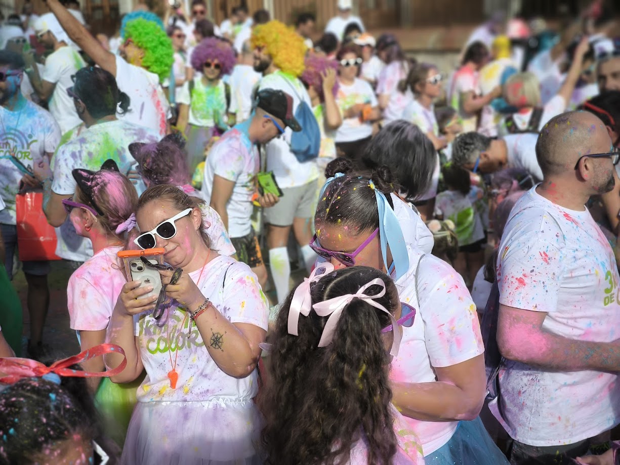 Encina 2024 | La Carrera del Color de Ponferrada alegra la tarde del sábado 12