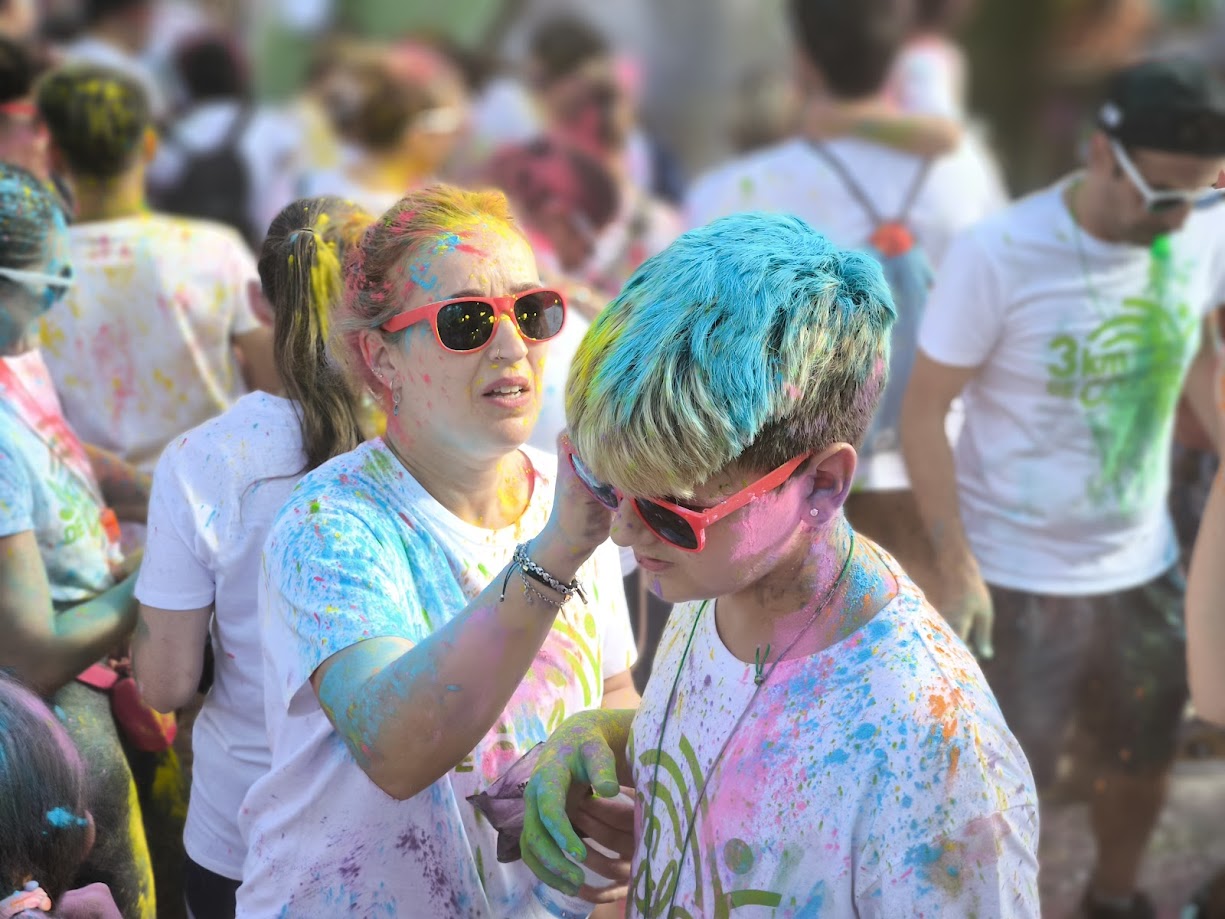 Encina 2024 | La Carrera del Color de Ponferrada alegra la tarde del sábado 14