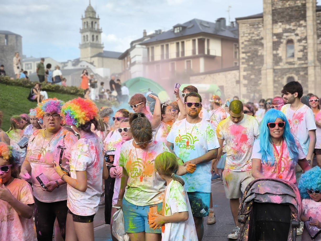 Encina 2024 | La Carrera del Color de Ponferrada alegra la tarde del sábado 22