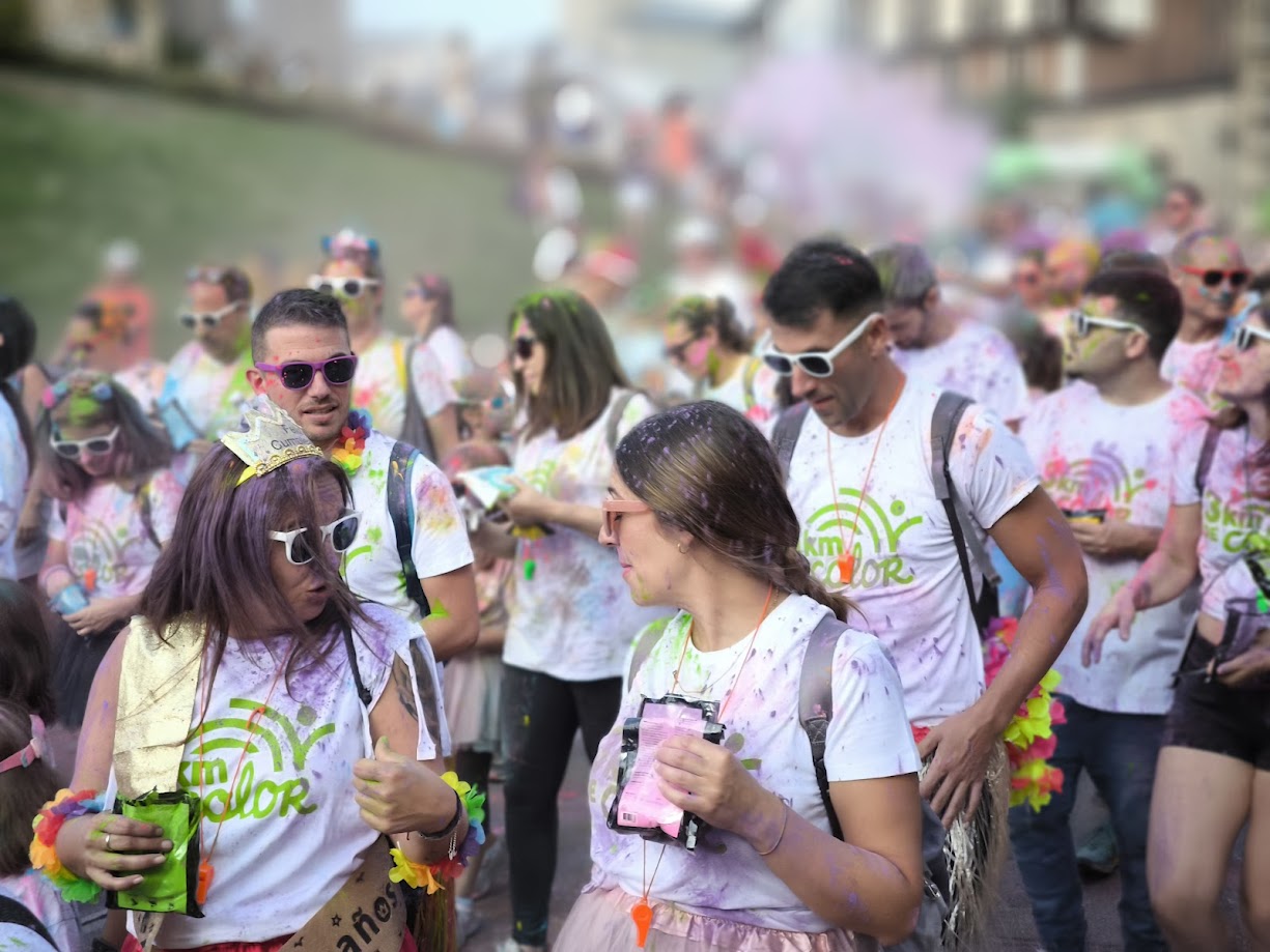 Encina 2024 | La Carrera del Color de Ponferrada alegra la tarde del sábado 23