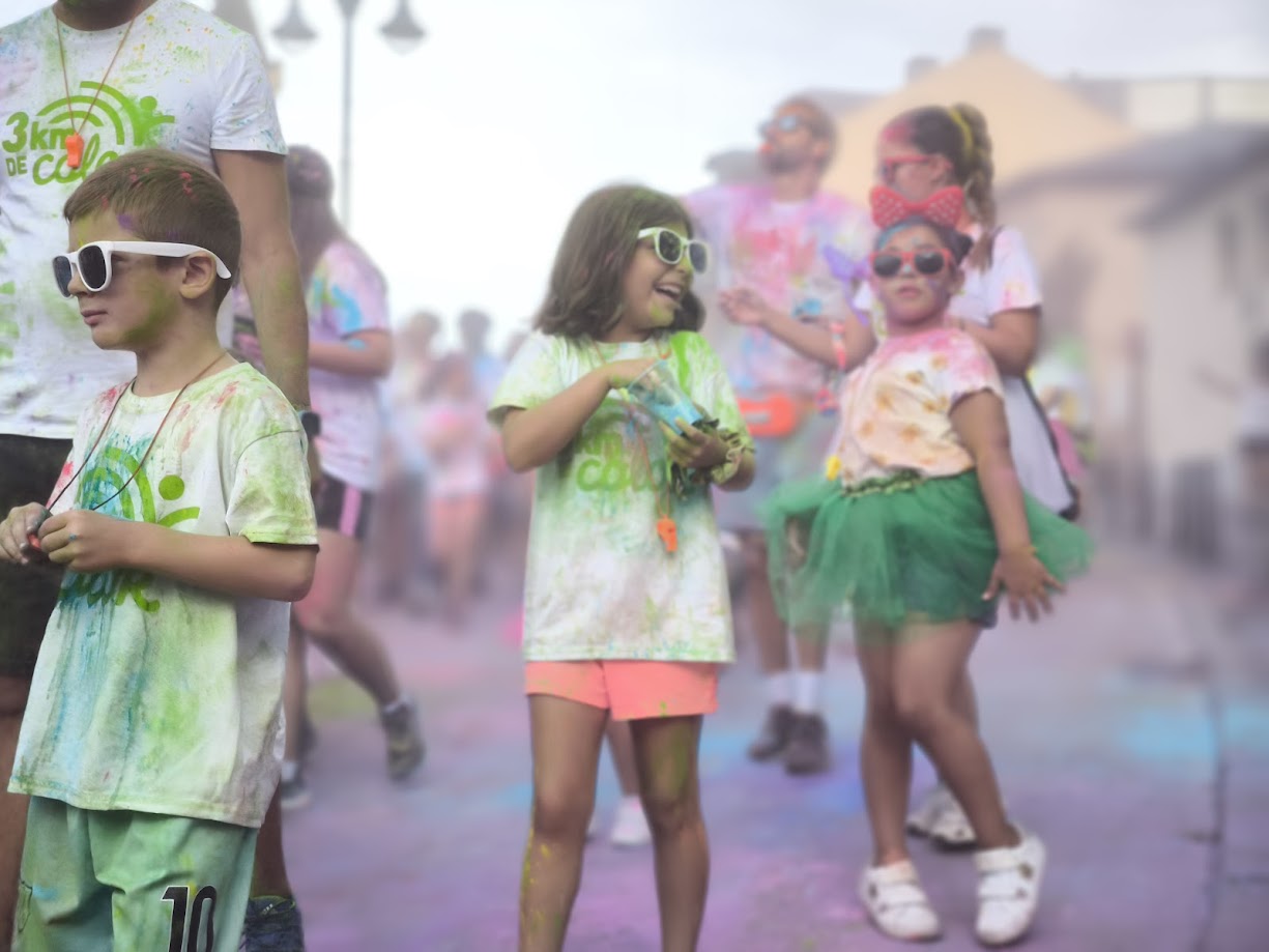 Encina 2024 | La Carrera del Color de Ponferrada alegra la tarde del sábado 35