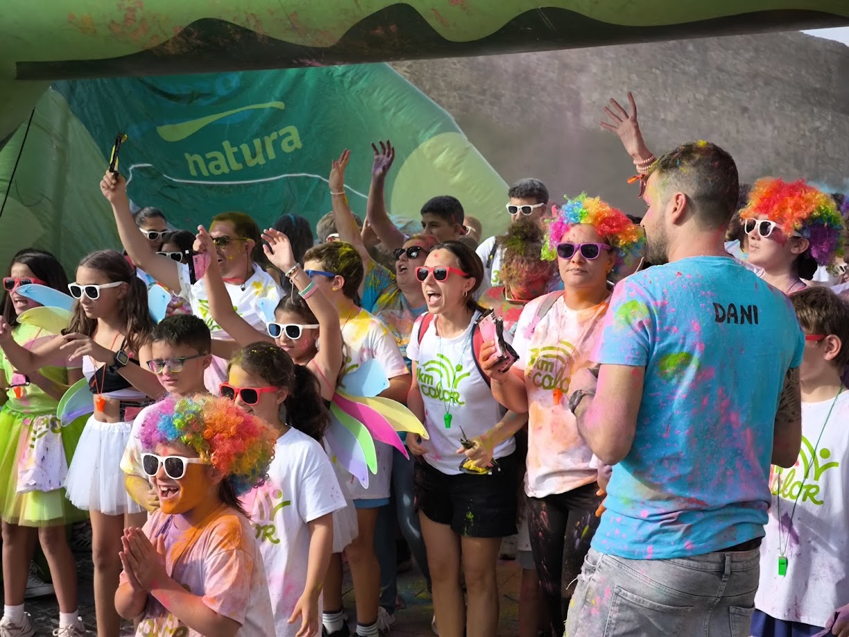 Encina 2024 | La Carrera del Color de Ponferrada alegra la tarde del sábado 1