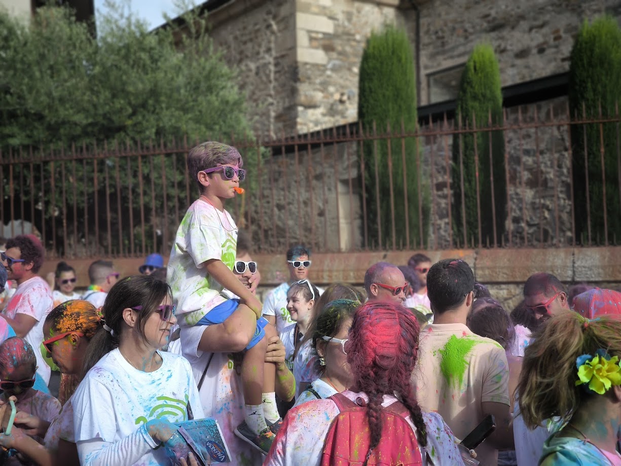 Encina 2024 | La Carrera del Color de Ponferrada alegra la tarde del sábado 10