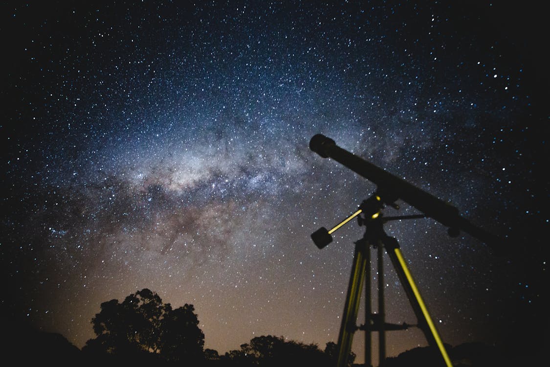 Este sábado se celebra la II Noche astronómica en el Castillo de Cornatel 1