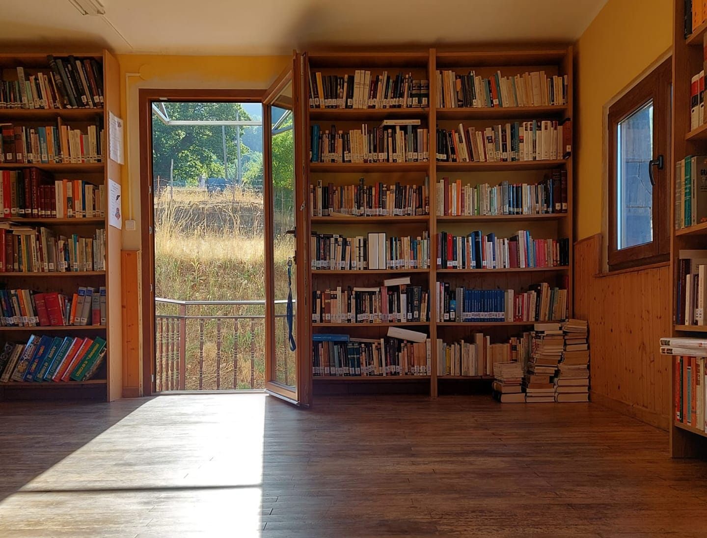 La Biblioteca y Club de Lectura de Villamartín del Sil celebra su tercer aniversario con filandones 1