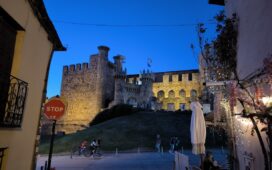 castillo desde calle estafeta noche