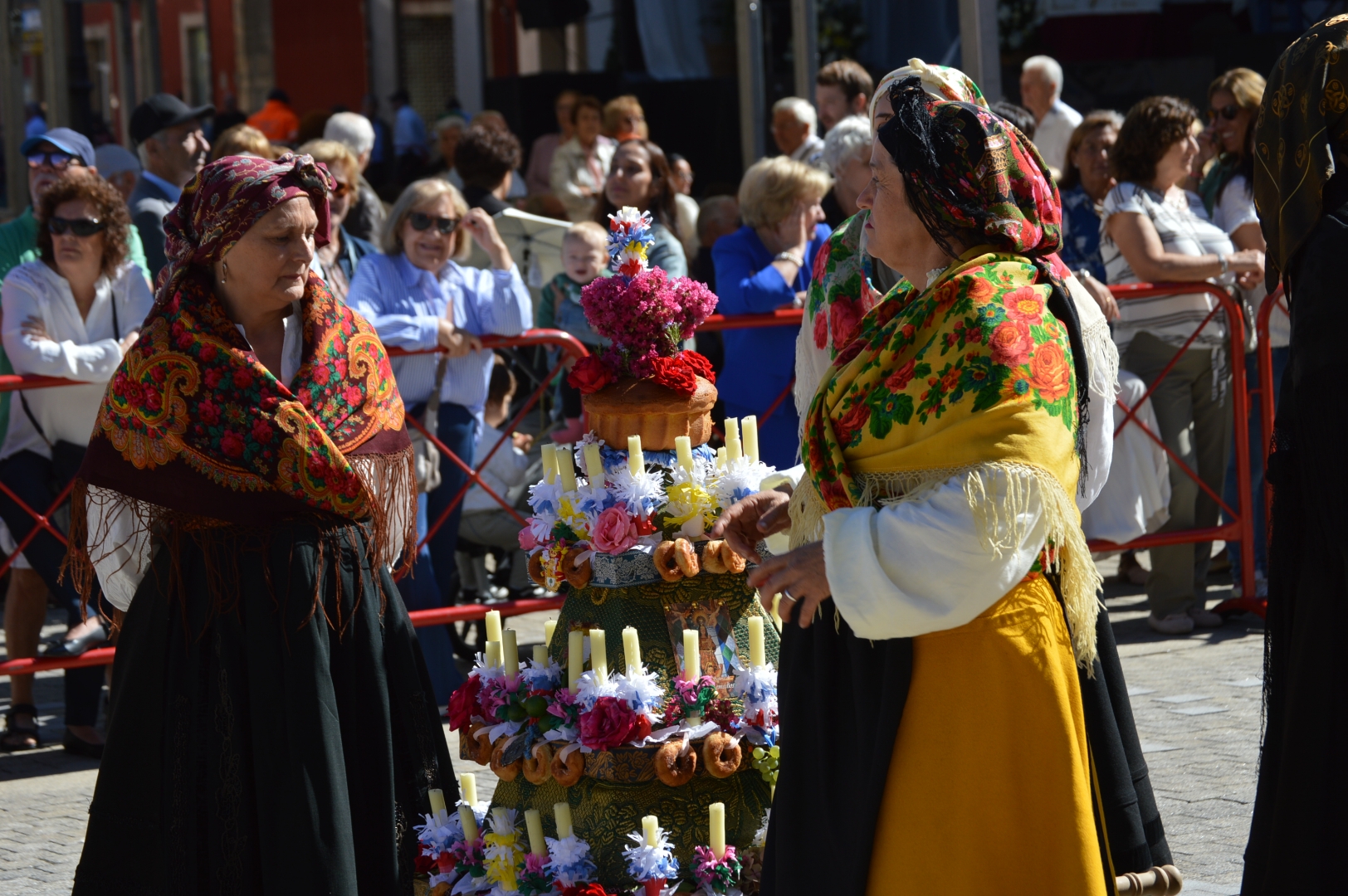 FIestas 2024 | Desfile en honor a la Virgen de la Encina patrona del Bierzo 6