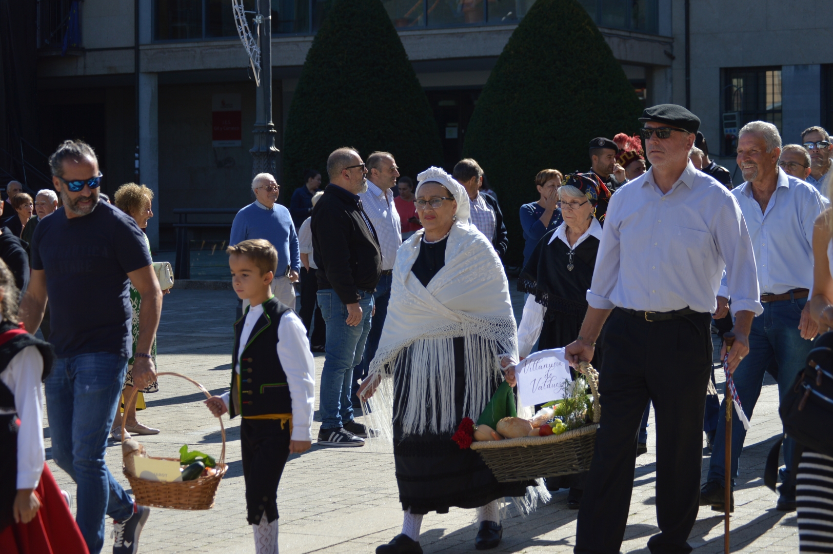 Ofrenda de las pedanías y asociaciones a la Virgen de La Encina 12