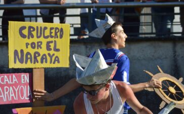 Tarde soleada y las más divertidas embarcaciones para disfrutar del Descenso del Naraya 34