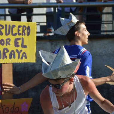 Tarde soleada y las más divertidas embarcaciones para disfrutar del Descenso del Naraya 20