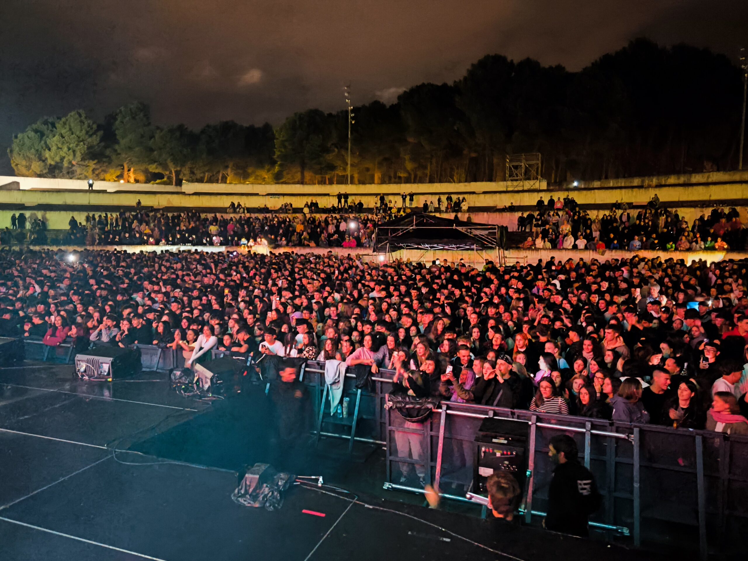 Encina 2024 | Descarga de electrolatino en el festival encabezado por Juan Magán 29