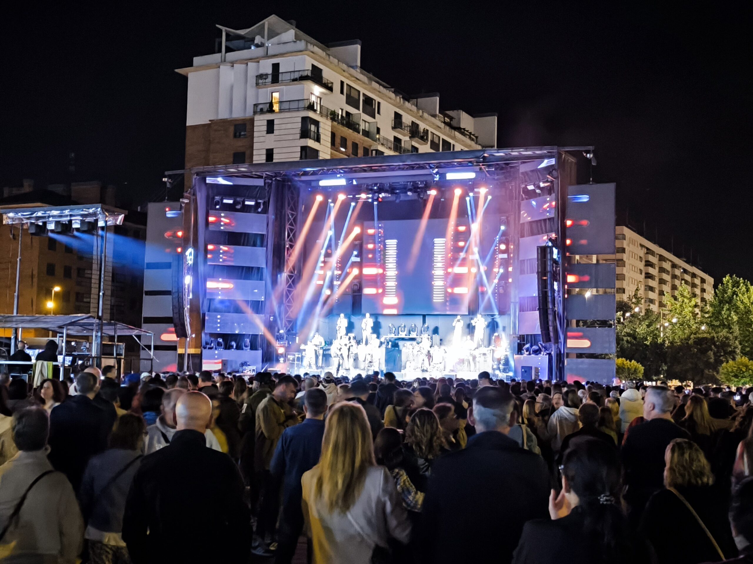 El Combo Dominicano broche final de las fiestas de La Encina de Ponferrada 26