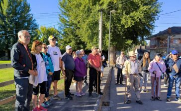 50 personas despiden el verano participando en la ruta dedicada a la manzana reineta, pera conferencia y pimiento 6