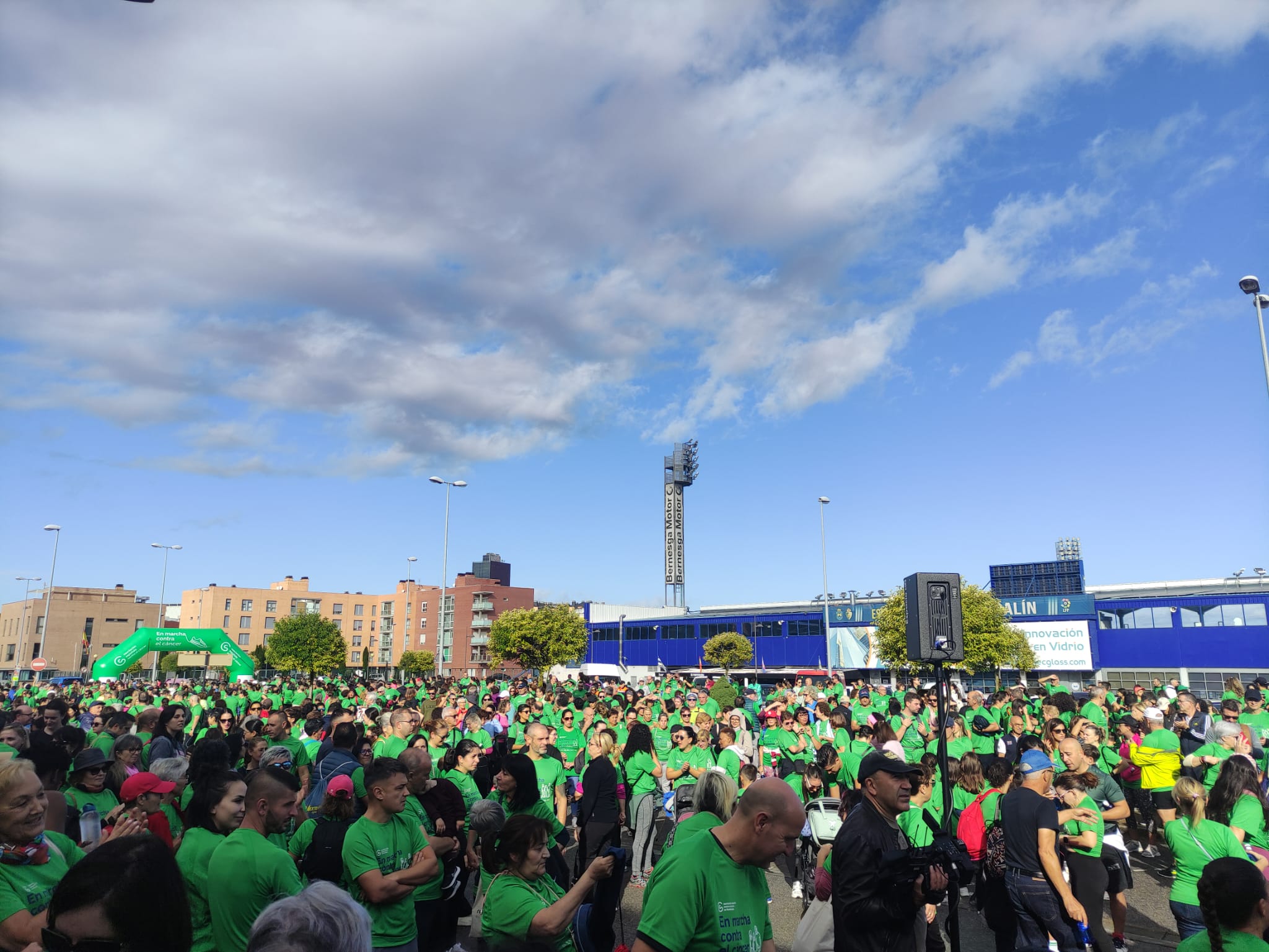 Marcha contra el cáncer 2024 | La solidaridad de los bercianos pudo al tiempo desapacible 4