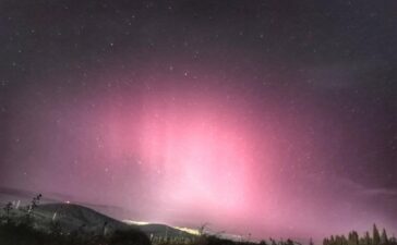 El Bierzo se ha vestido de gala esta madrugada con una aurora boreal 2