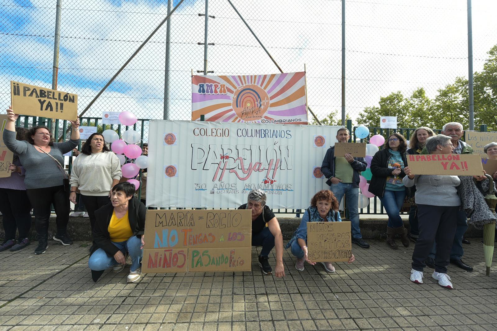 El AMPA del Colegio de Columbrianos exige un pabellón tras 30 años de espera 11