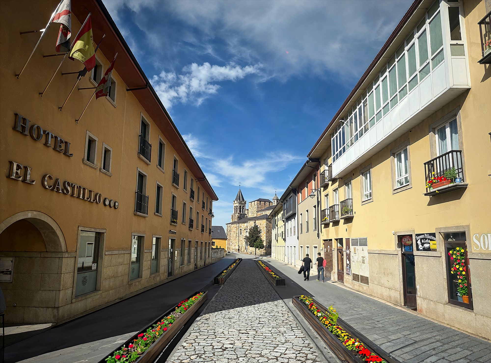 La Avenida del Castillo de Ponferrada se transforma: así será su nueva cara 3