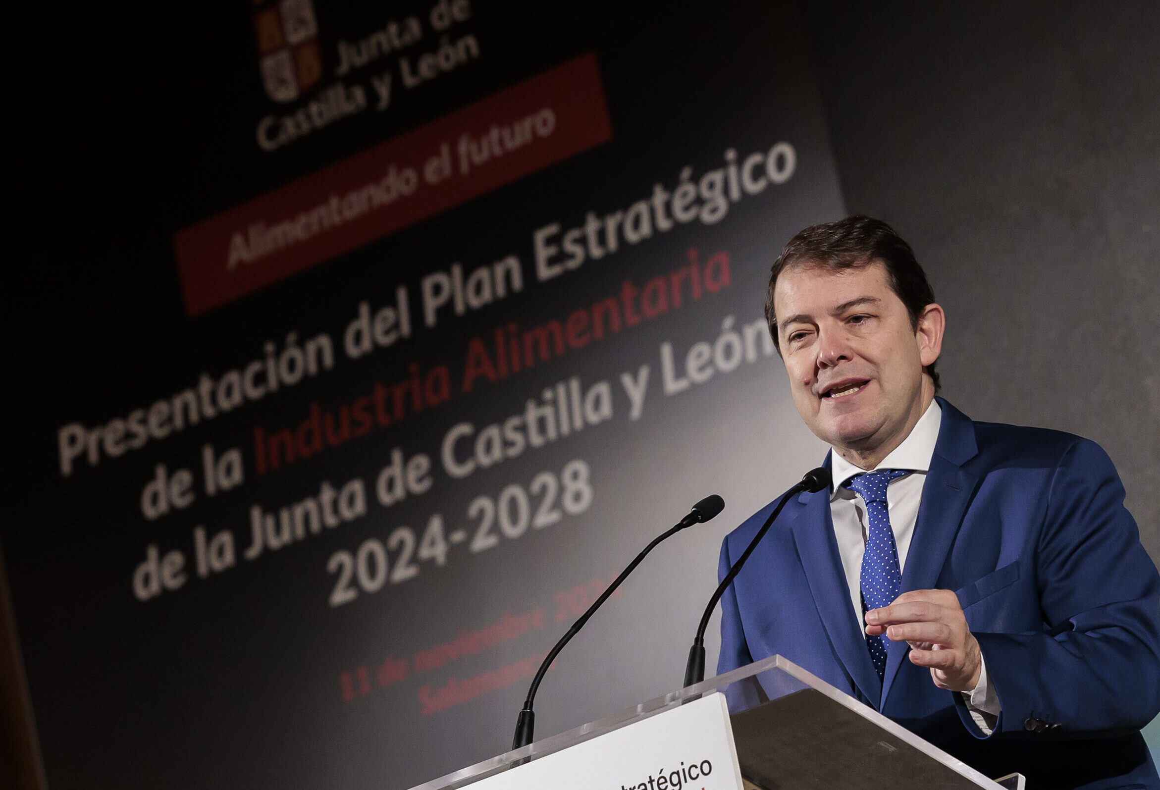 Mañueco presenta un Plan Estratégico de la Industria Agroalimentaria para generar empleo joven en este sector prioritario en Castilla y León 1