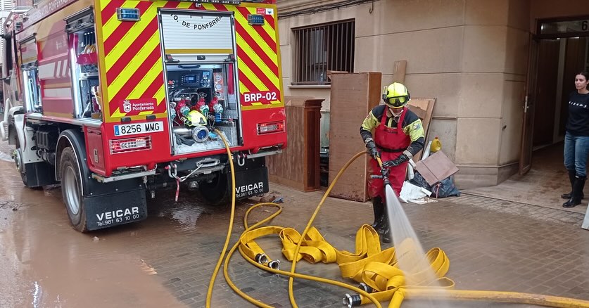 Bomberos de Ponferrada, en primera línea para ayudar a los damnificados por la DANA en Valencia 1