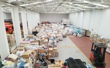 La Diputación de León recibe de toda la provincia 13 camiones de material solidario para los afectados por la DANA en Valencia 6