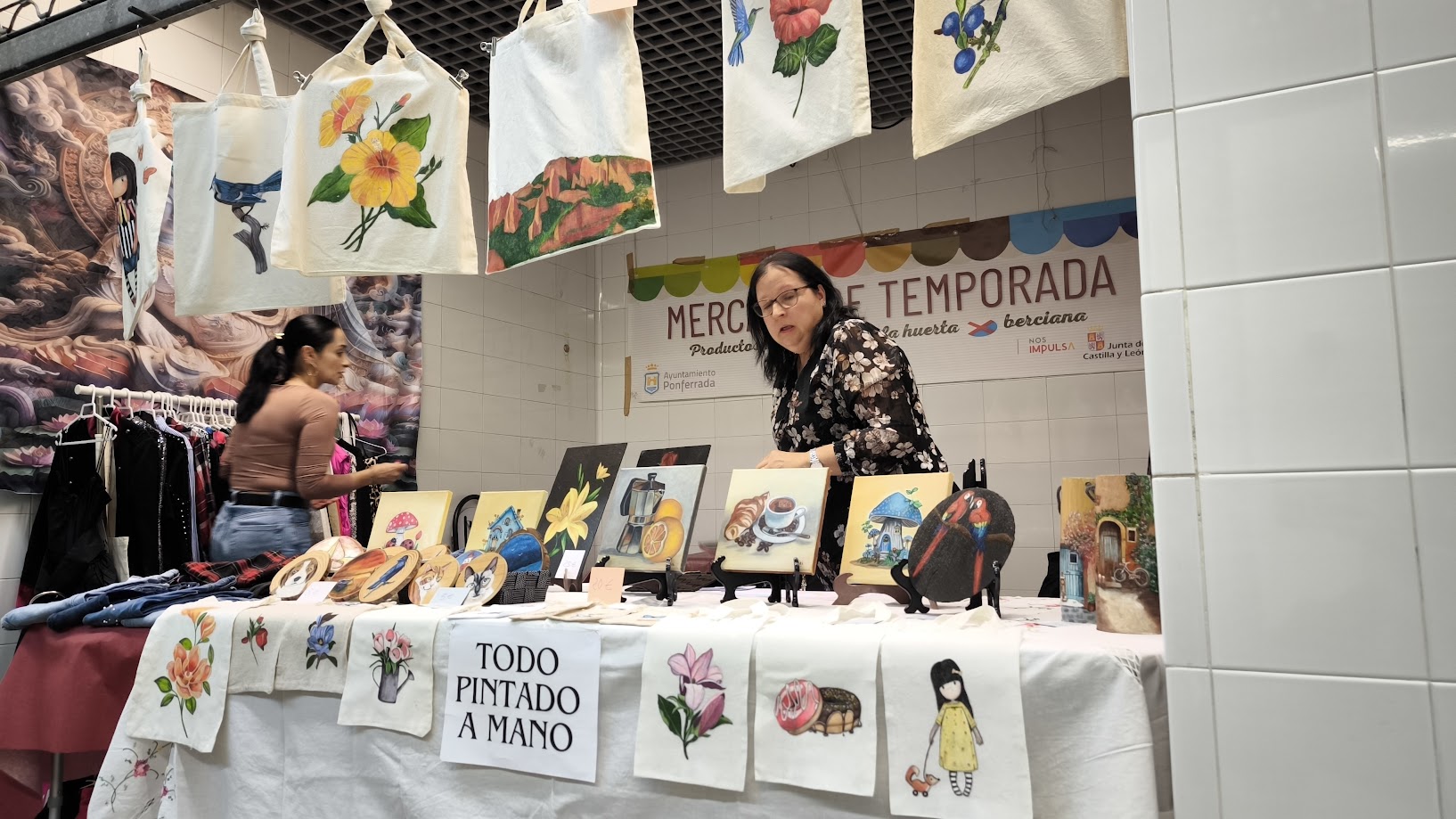 El Mercado de Otoño de Ponferrada abre sus puertas con una amplia oferta de productos locales 14