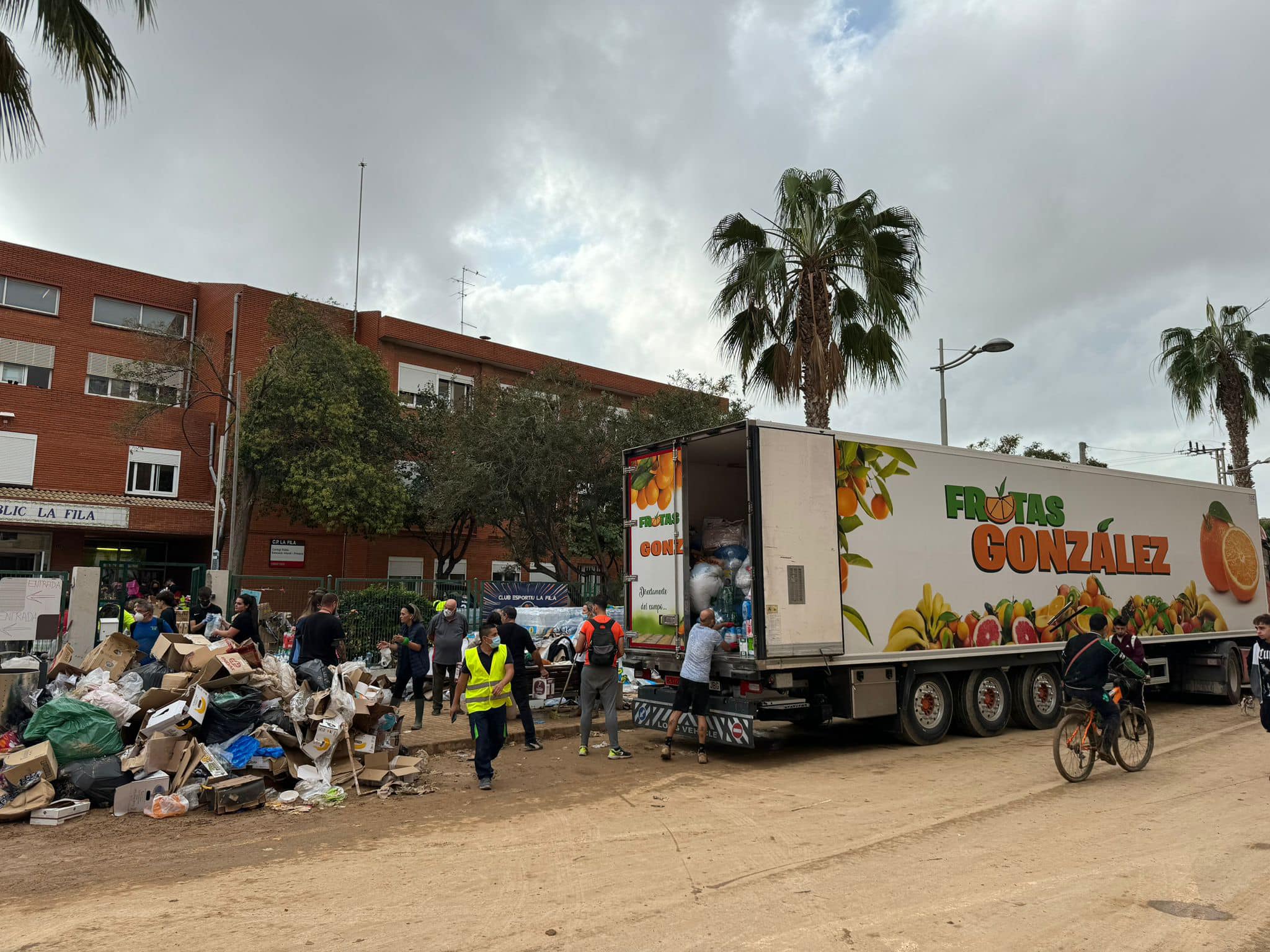 Meta conseguida: Frutas González y Mudanzas Aitor consiguen descargar solidaridad en Aldaia, Sedaví y Alfafar 1