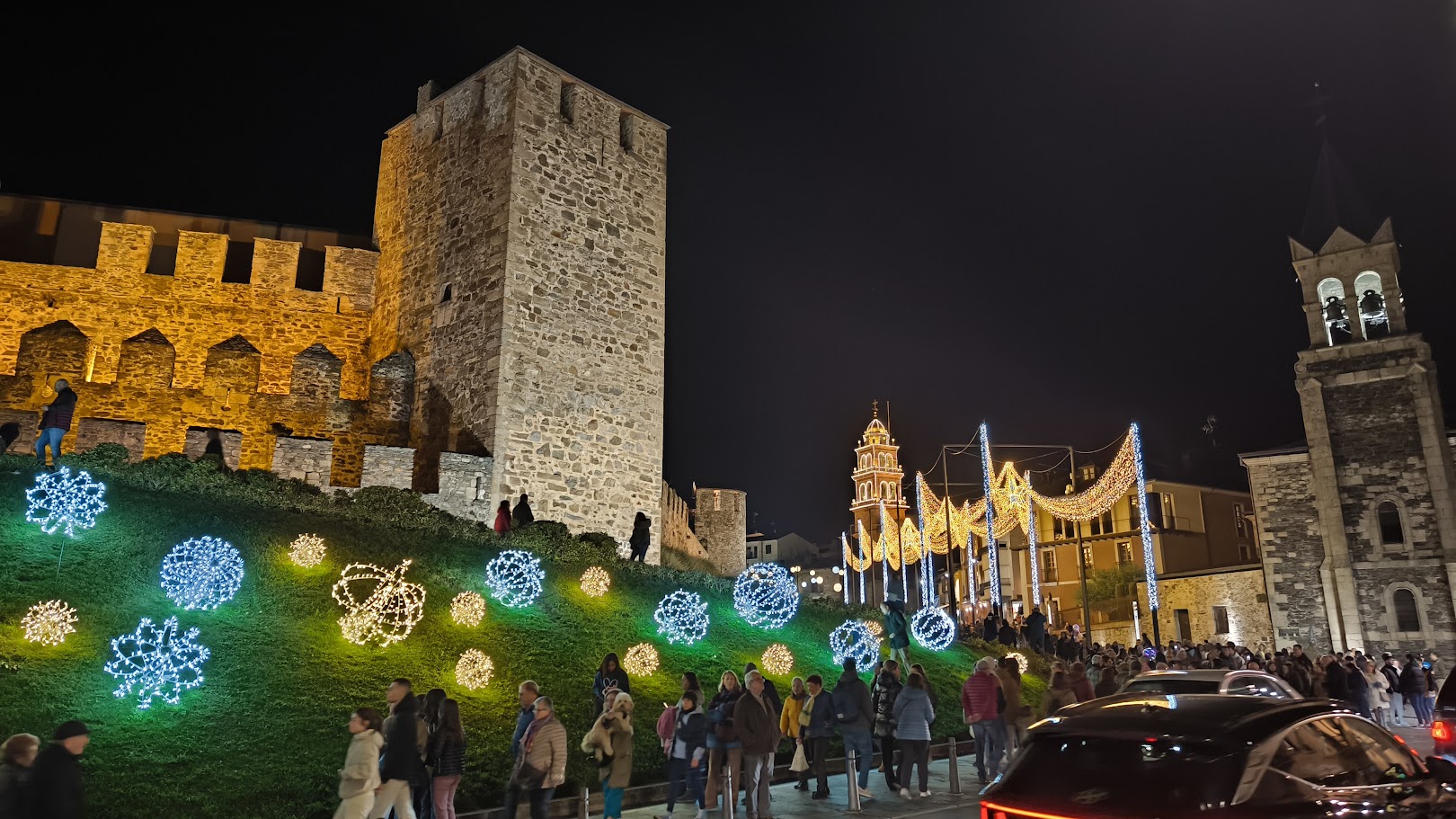 Fotos |Ponferrada se ilumina de Navidad para disfrute de niños y mayores 25