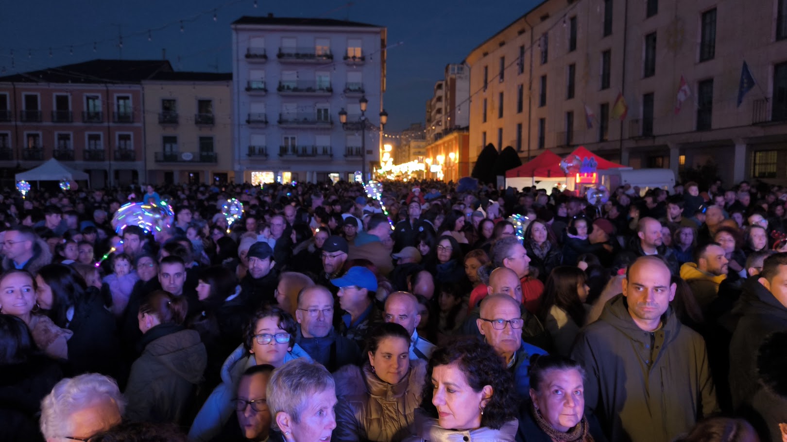 Fotos |Ponferrada se ilumina de Navidad para disfrute de niños y mayores 2