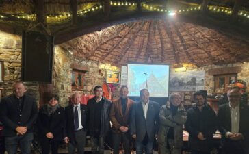 Cinco destacados creadores y activistas culturales recogieron en Balboa los Premios Concejo de la Cultura Leonesa 3