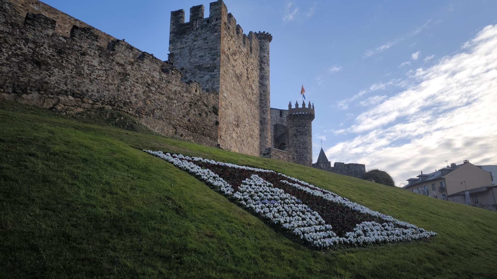 castillo ponferrada dia flores