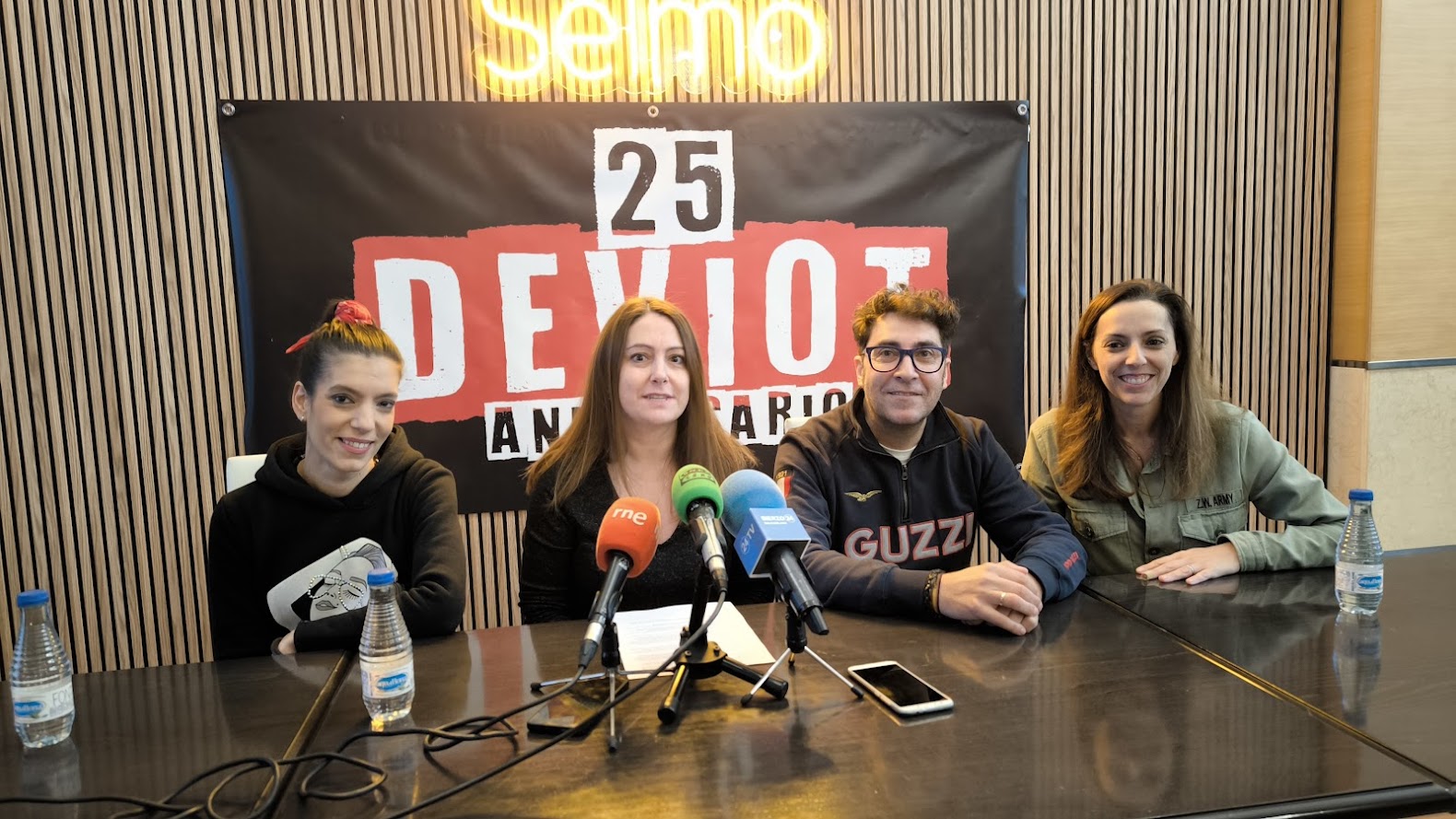 La banda berciana Deviot regresa el sábado al escenario para celebrar los 25 años de un gran sueño 2