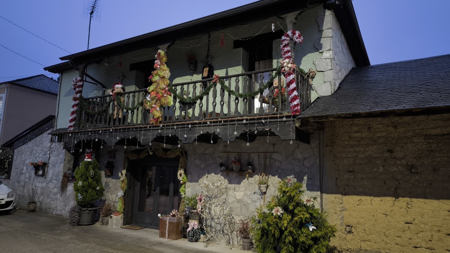 Estas son las casas del Bierzo más iluminadas que puedes visitar estas navidades 11