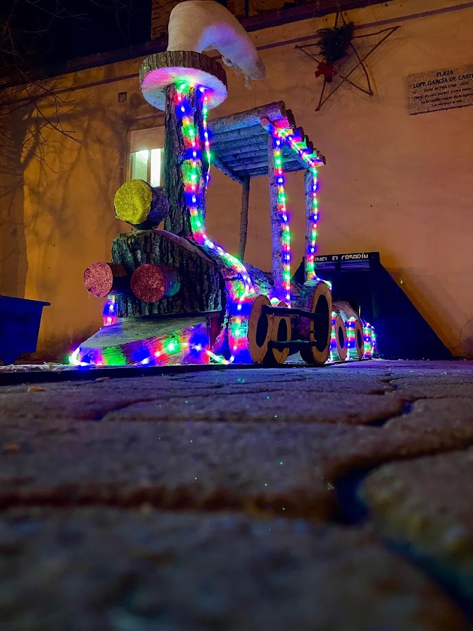 Villanueva de Valdueza enciende la Navidad con la inauguración de la decoración del pueblo 2