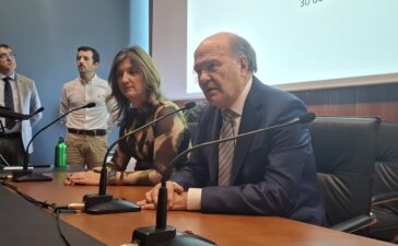 El futuro grado de Medicina de la ULE despierta gran interés entre los sanitarios para alcanzar la acreditación docente 2