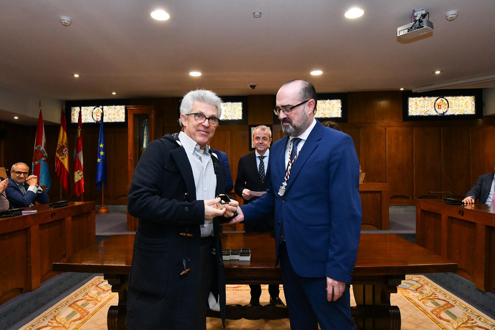 El Ayuntamiento de Ponferrada rinde homenaje a sus jubilados con motivo de Las Candelas 7