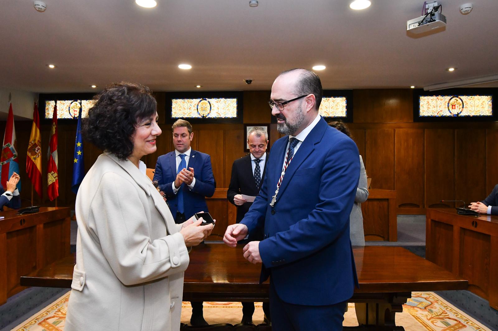 El Ayuntamiento de Ponferrada rinde homenaje a sus jubilados con motivo de Las Candelas 12