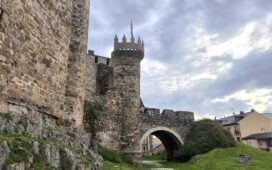 castillo de ponferrada puerta