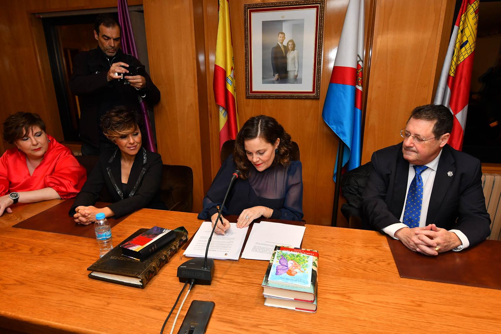 Bembibre celebra el LII Festival del Botillo con Sonsoles Ónega y Soraya como protagonistas 10