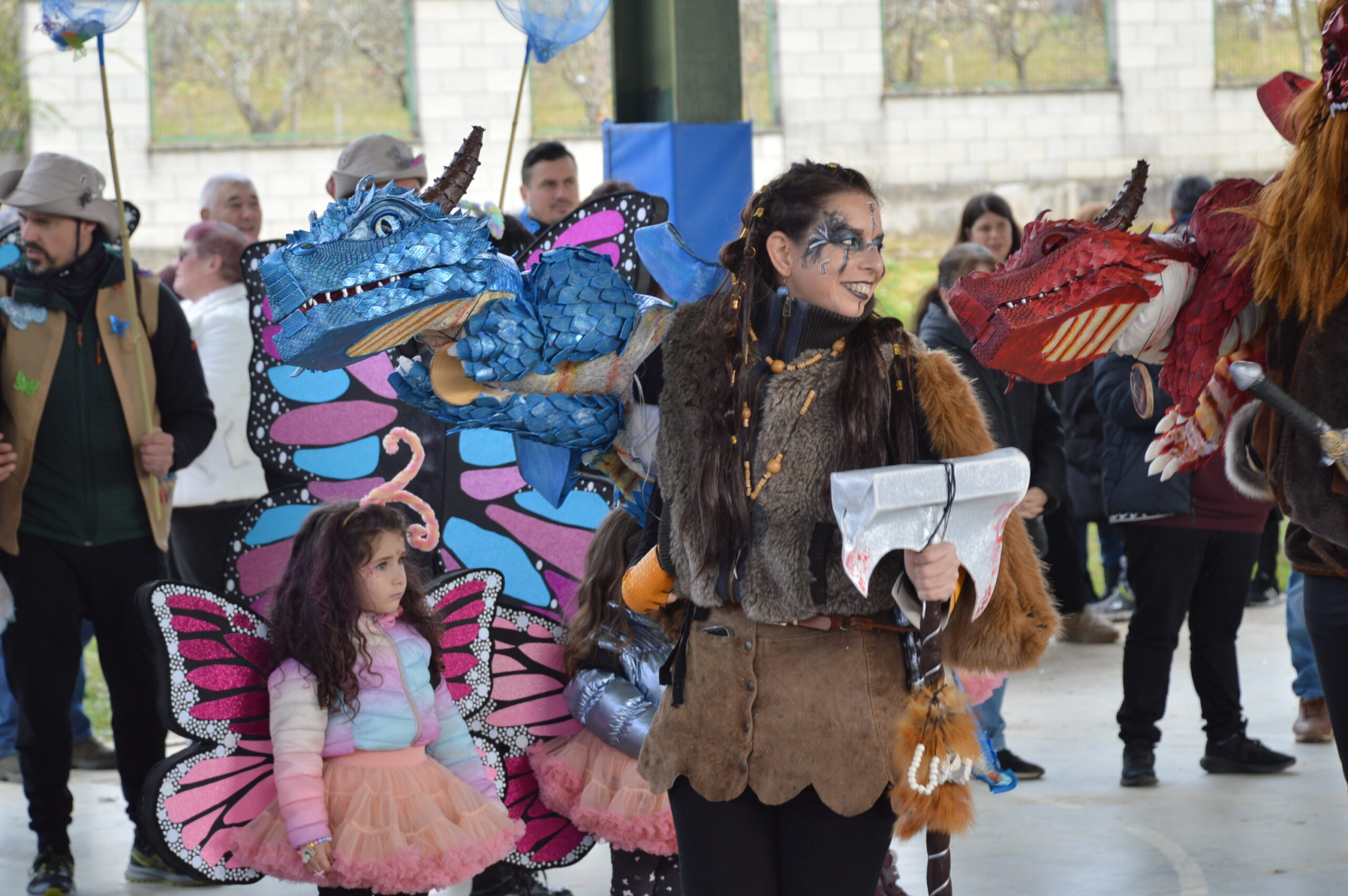 Carnaval 2025 en Cabañas Raras. Las ganas de disfrutar del desfile pueden con el frío 16