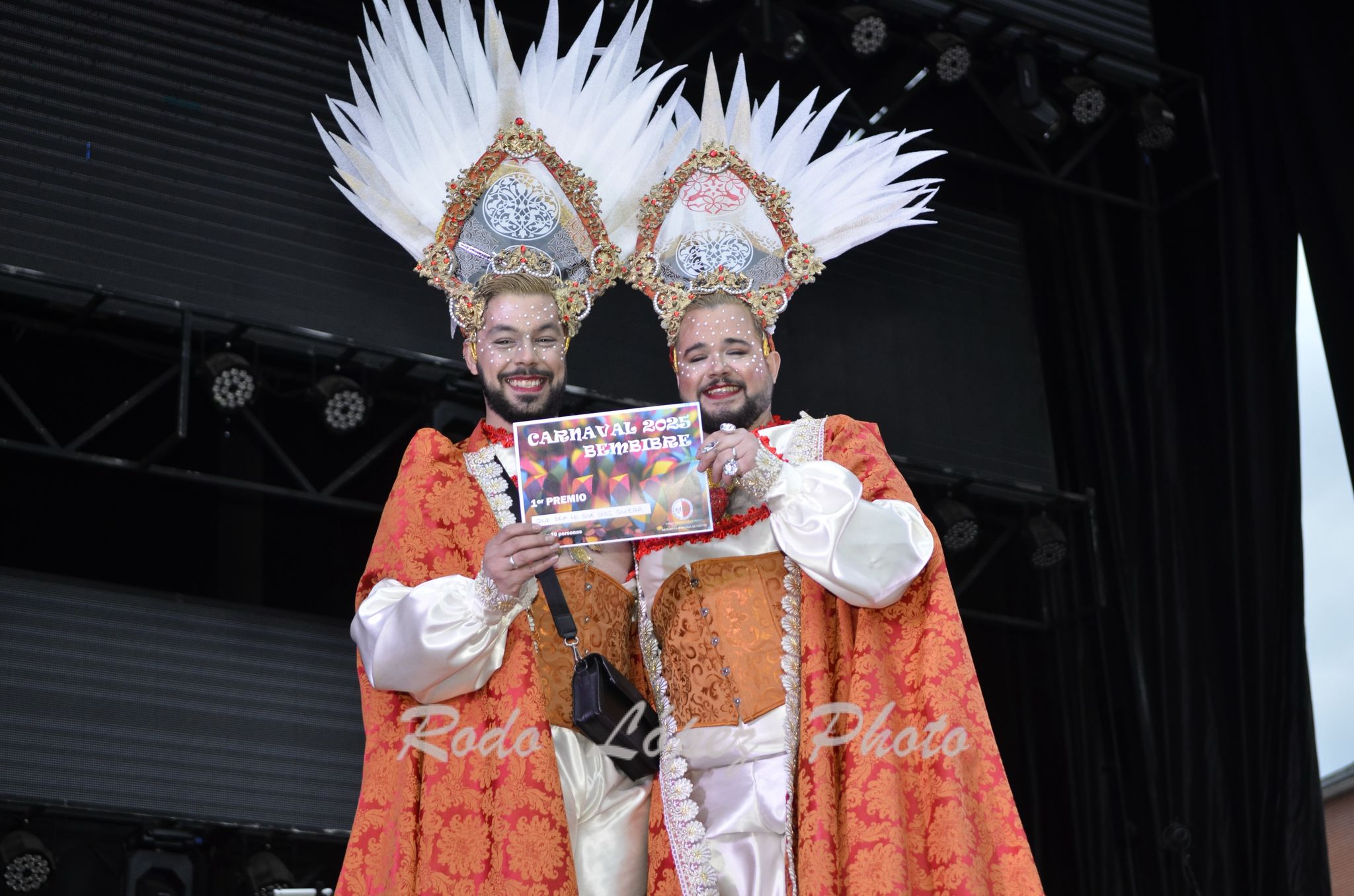 Las Calles de Bembibre se llenan de color en el Desfile de Carnaval 2025 26