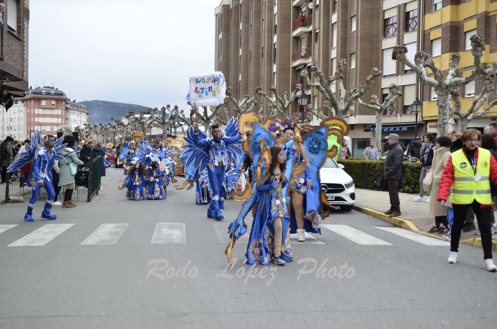 Las Calles de Bembibre se llenan de color en el Desfile de Carnaval 2025 7