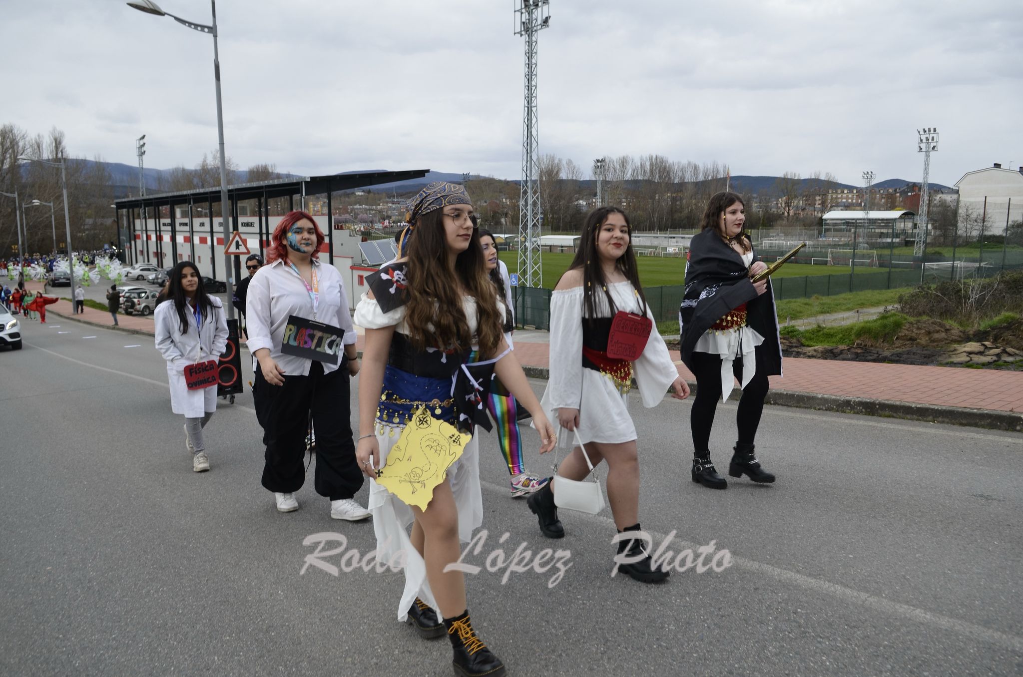 Las Calles de Bembibre se llenan de color en el Desfile de Carnaval 2025 76