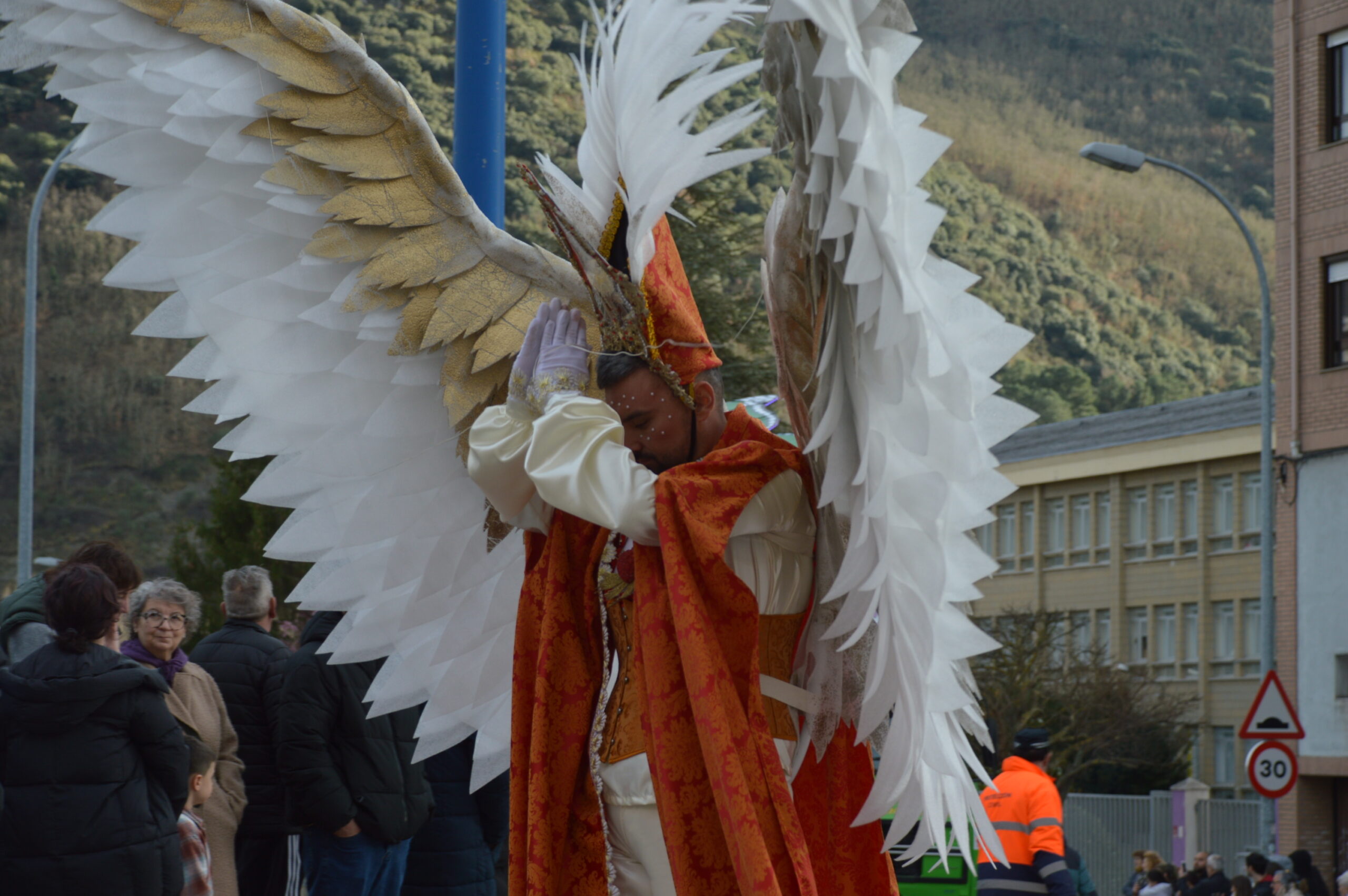 FOTOS | Carnaval Ponferrada 2025 | El tiempo respeta el tradicional desfile de disfraces 97