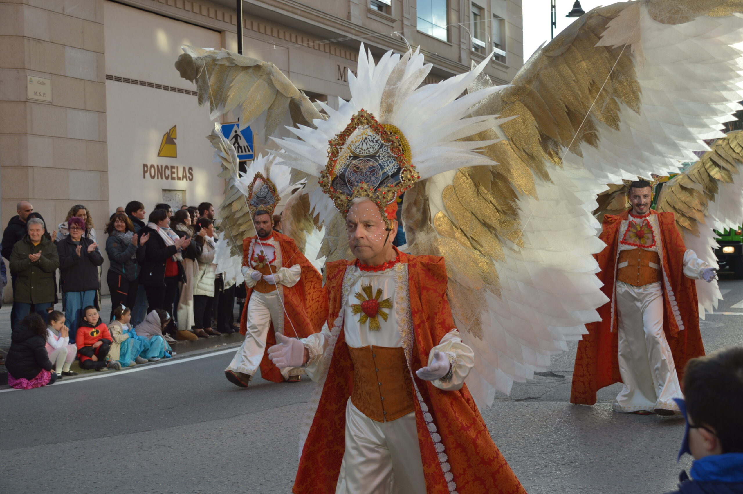 FOTOS | Carnaval Ponferrada 2025 | El tiempo respeta el tradicional desfile de disfraces 141