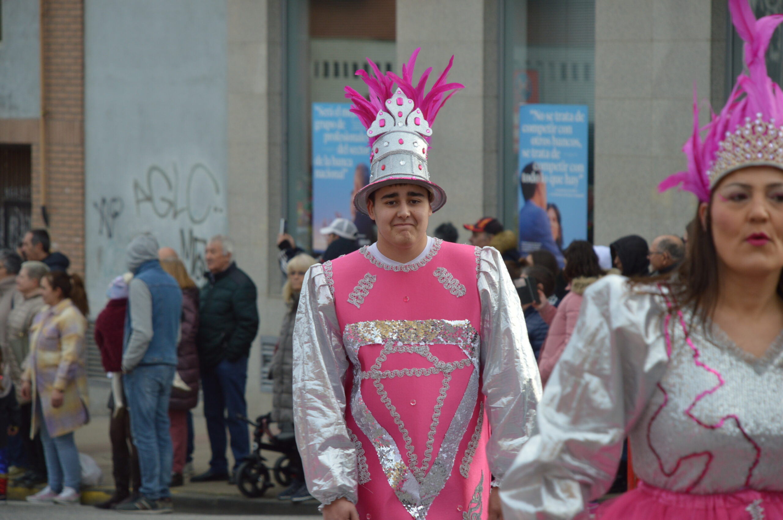 FOTOS | Carnaval Ponferrada 2025 | El tiempo respeta el tradicional desfile de disfraces 48