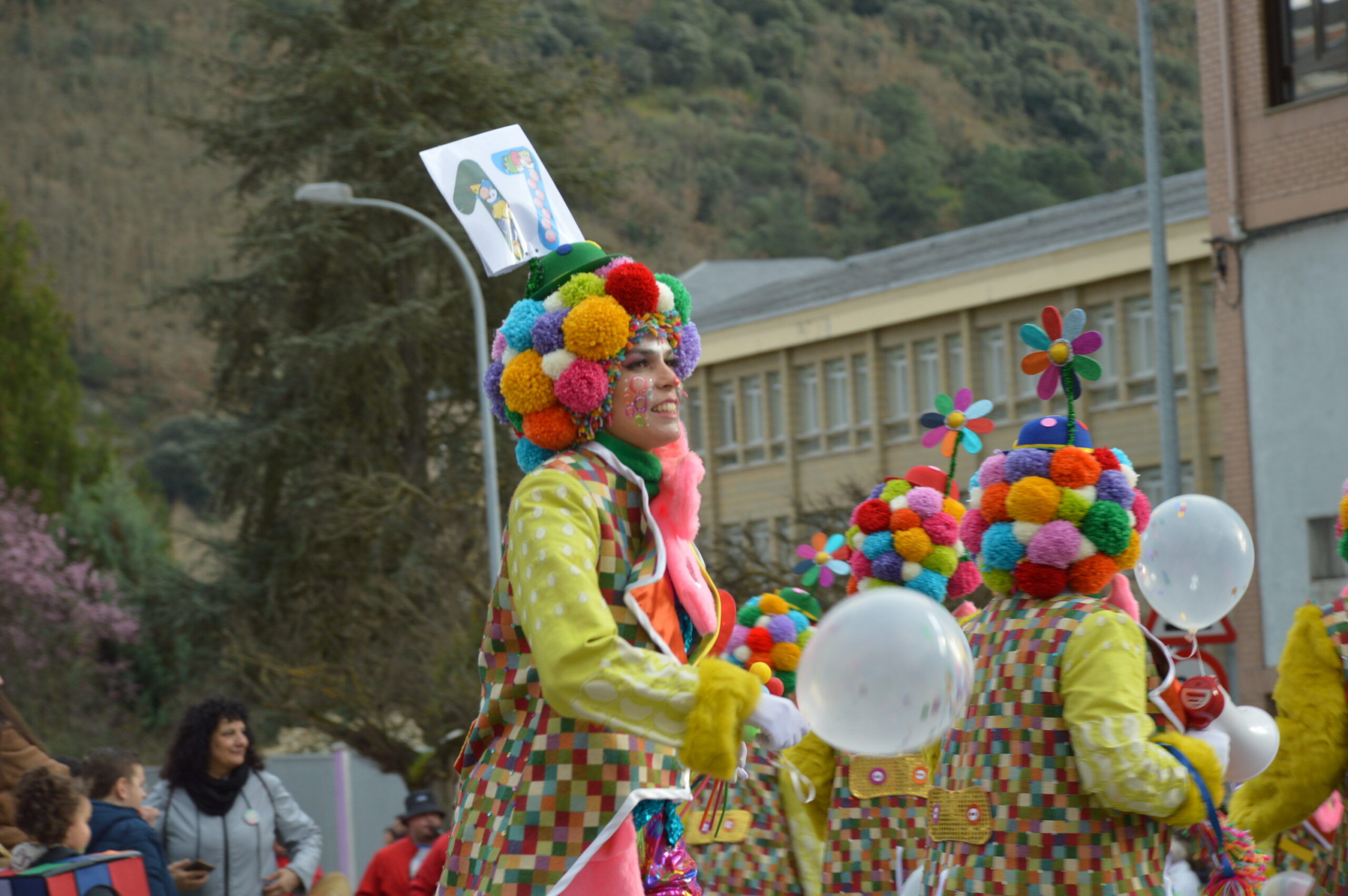 FOTOS | Carnaval Ponferrada 2025 | El tiempo respeta el tradicional desfile de disfraces 41