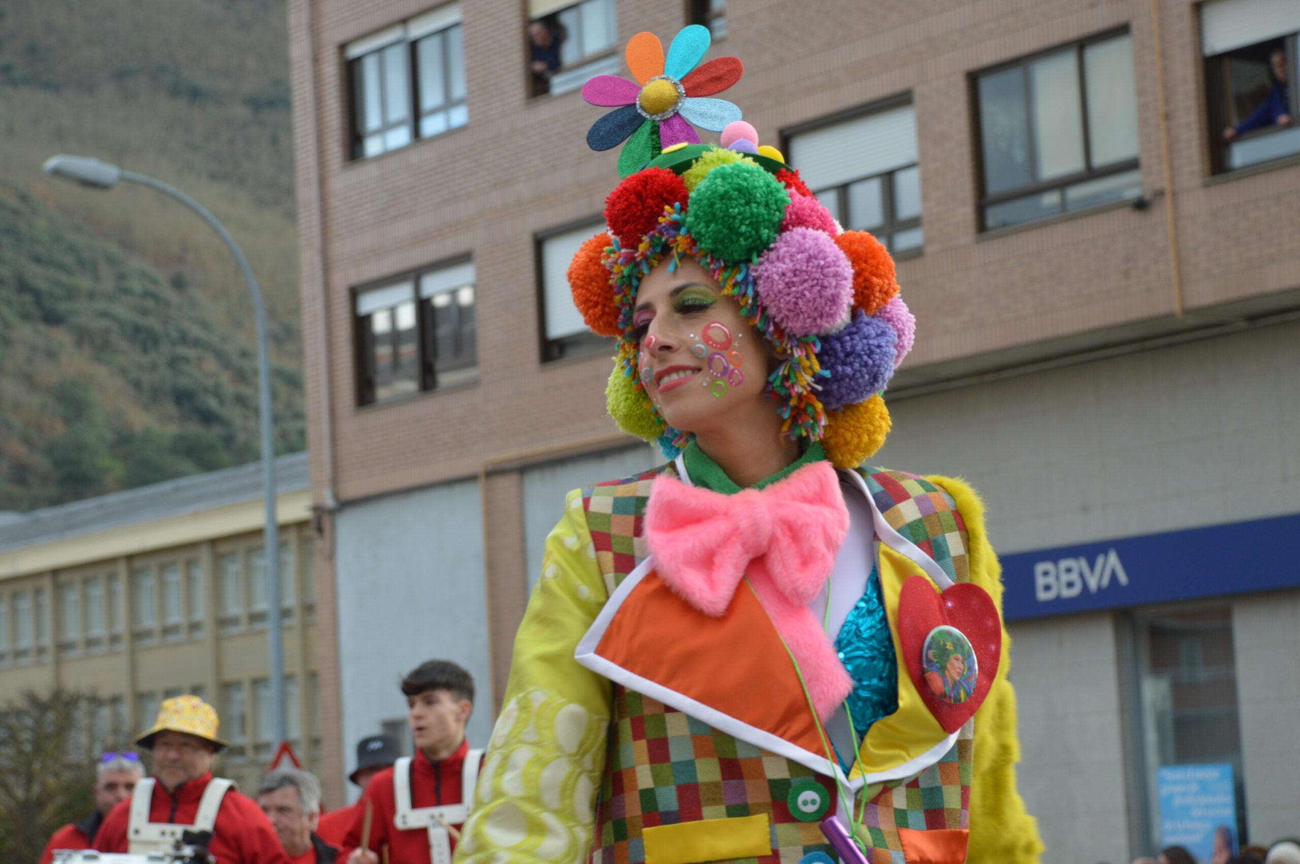 FOTOS | Carnaval Ponferrada 2025 | El tiempo respeta el tradicional desfile de disfraces 32