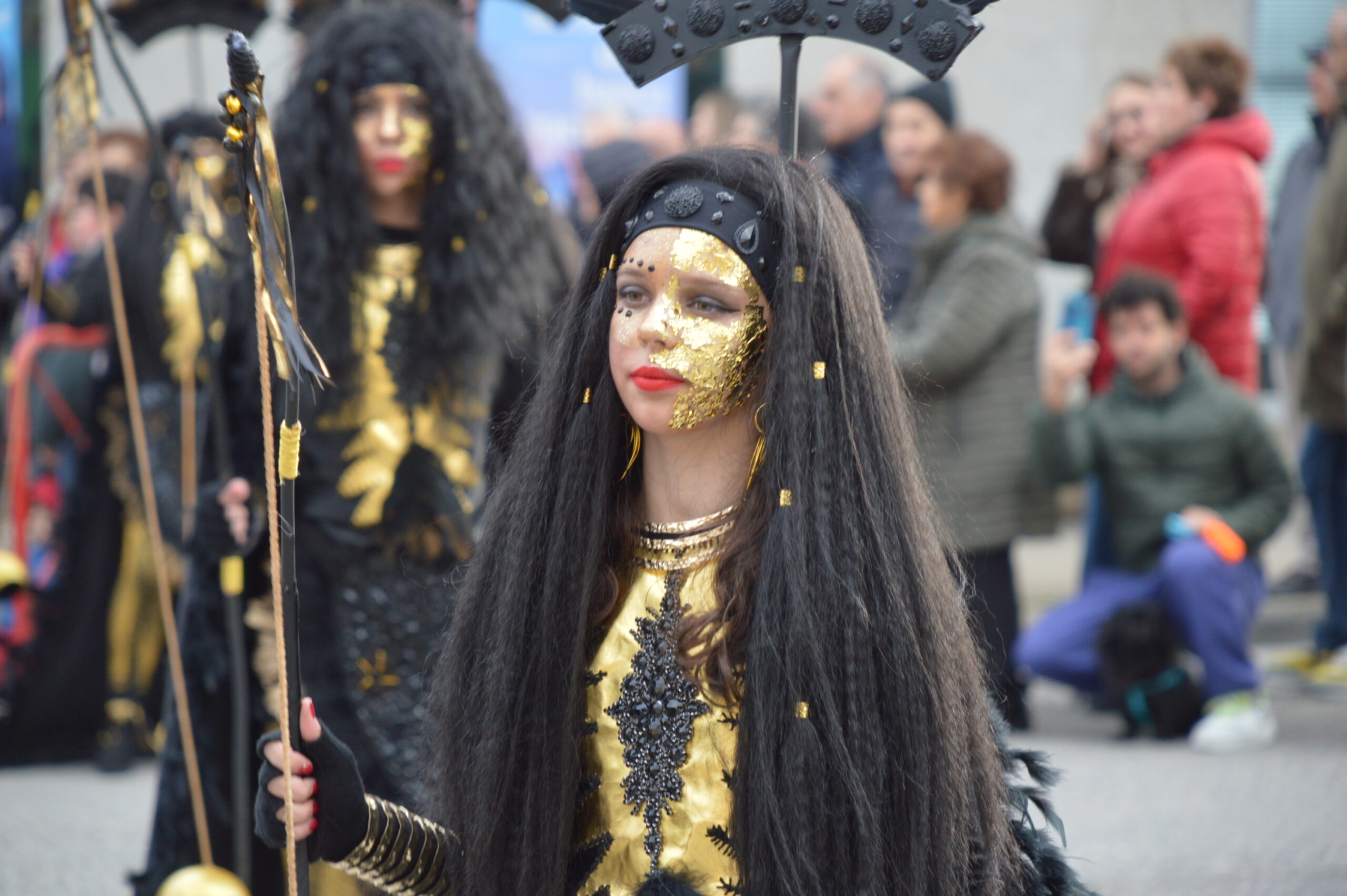 FOTOS | Carnaval Ponferrada 2025 | El tiempo respeta el tradicional desfile de disfraces 201