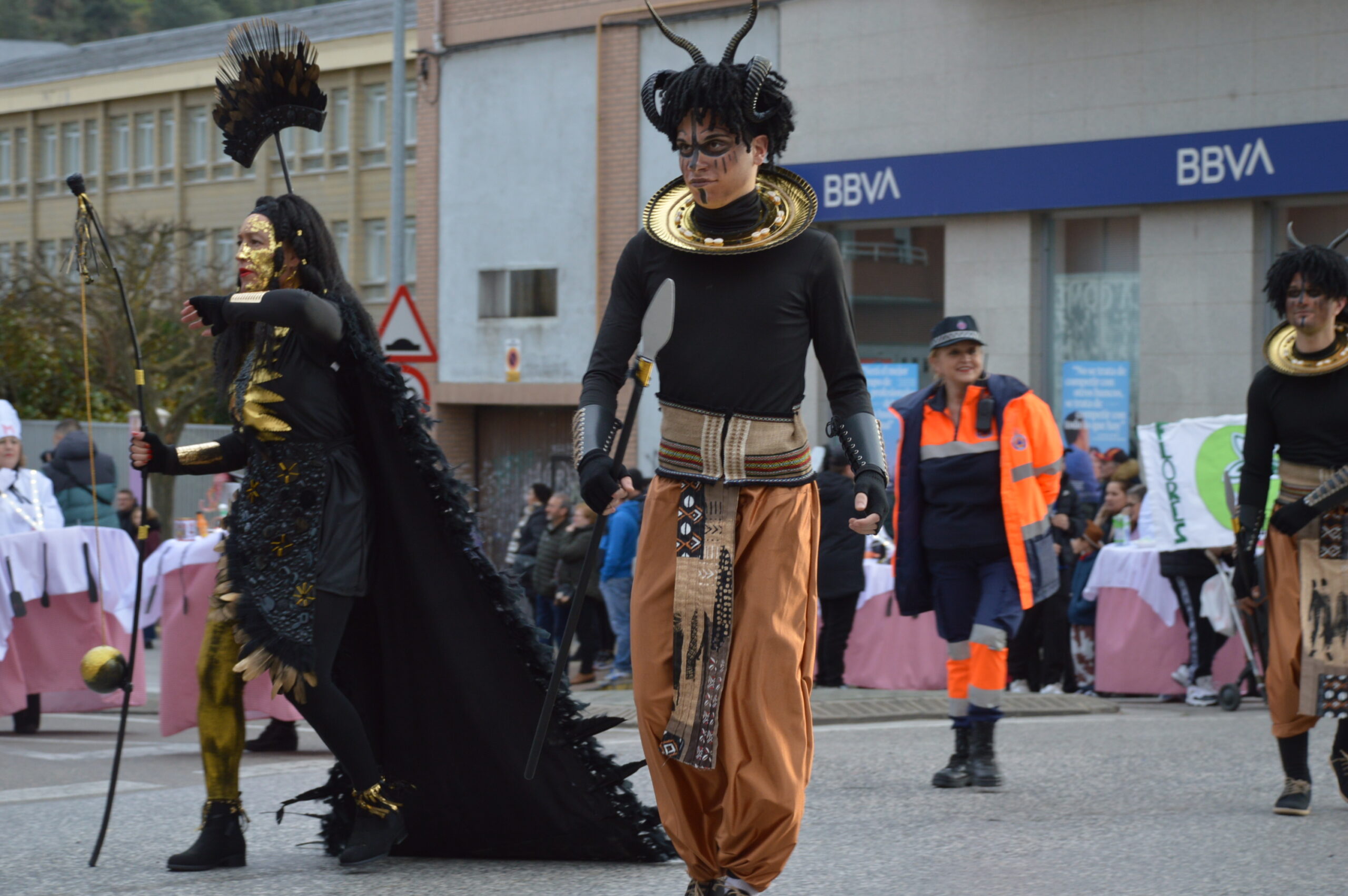 FOTOS | Carnaval Ponferrada 2025 | El tiempo respeta el tradicional desfile de disfraces 210