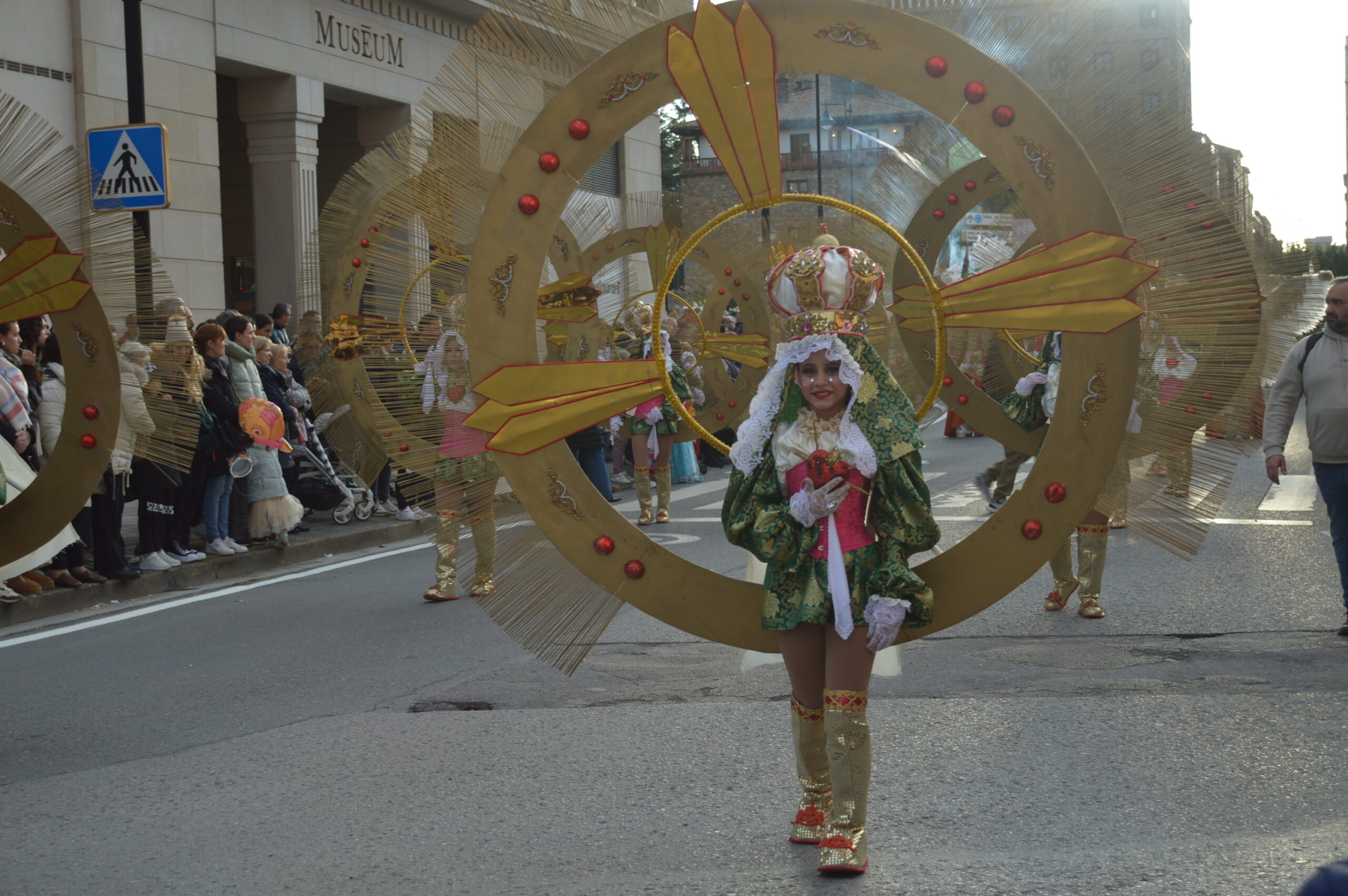 FOTOS | Carnaval Ponferrada 2025 | El tiempo respeta el tradicional desfile de disfraces 148